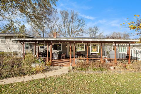 A home in Grass Lake Vlg