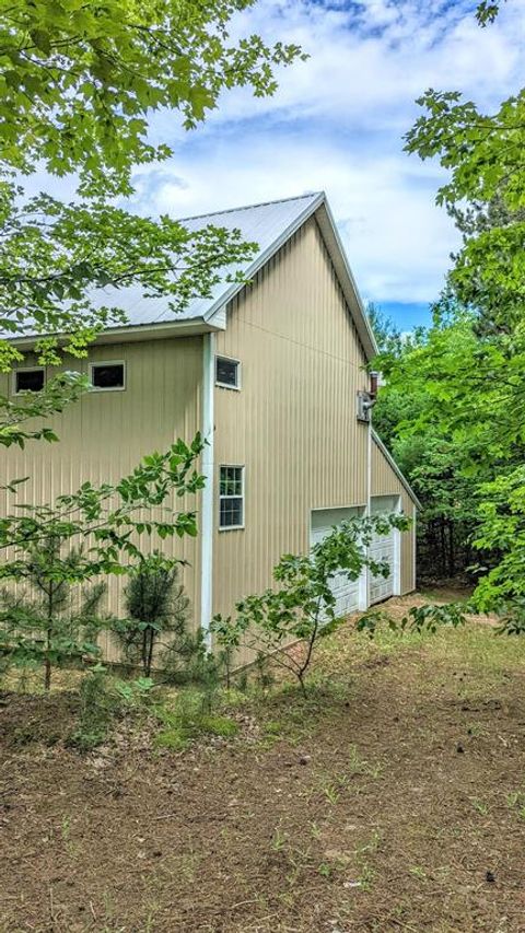 A home in Cleon Twp