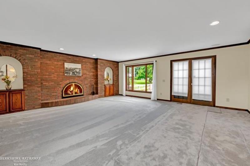 Photo 15 of 46 of 415 Morton Street house