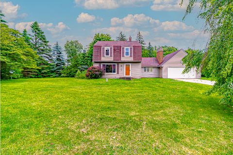 A home in Grand Blanc Twp