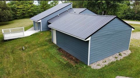 A home in Davison Twp