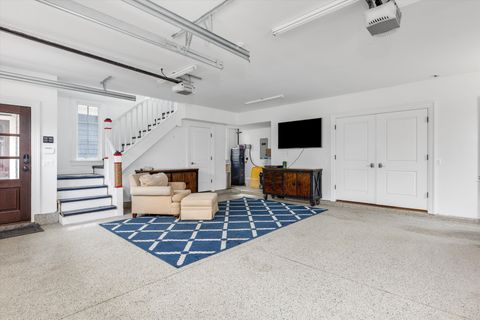 listing image 42