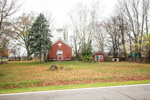 A home in Silver Creek Twp