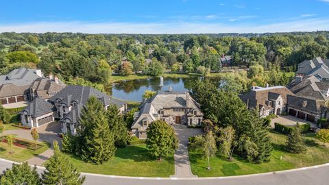 A home in Bloomfield Twp