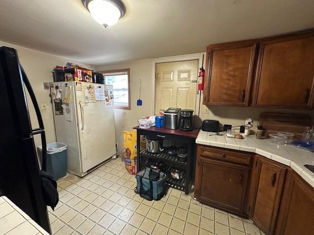Photo 5 of 16 of 209.5 E Bremer Street house