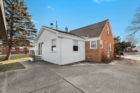 A home in Dearborn Heights