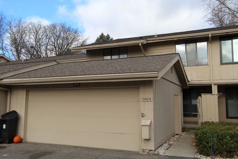 A home in West Bloomfield Twp