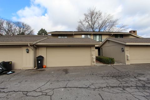 A home in West Bloomfield Twp