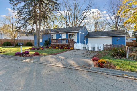 A home in Holly Vlg