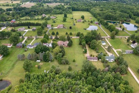 A home in Fenton Twp