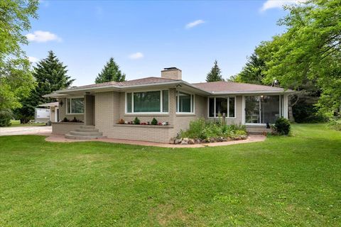 A home in Fenton Twp