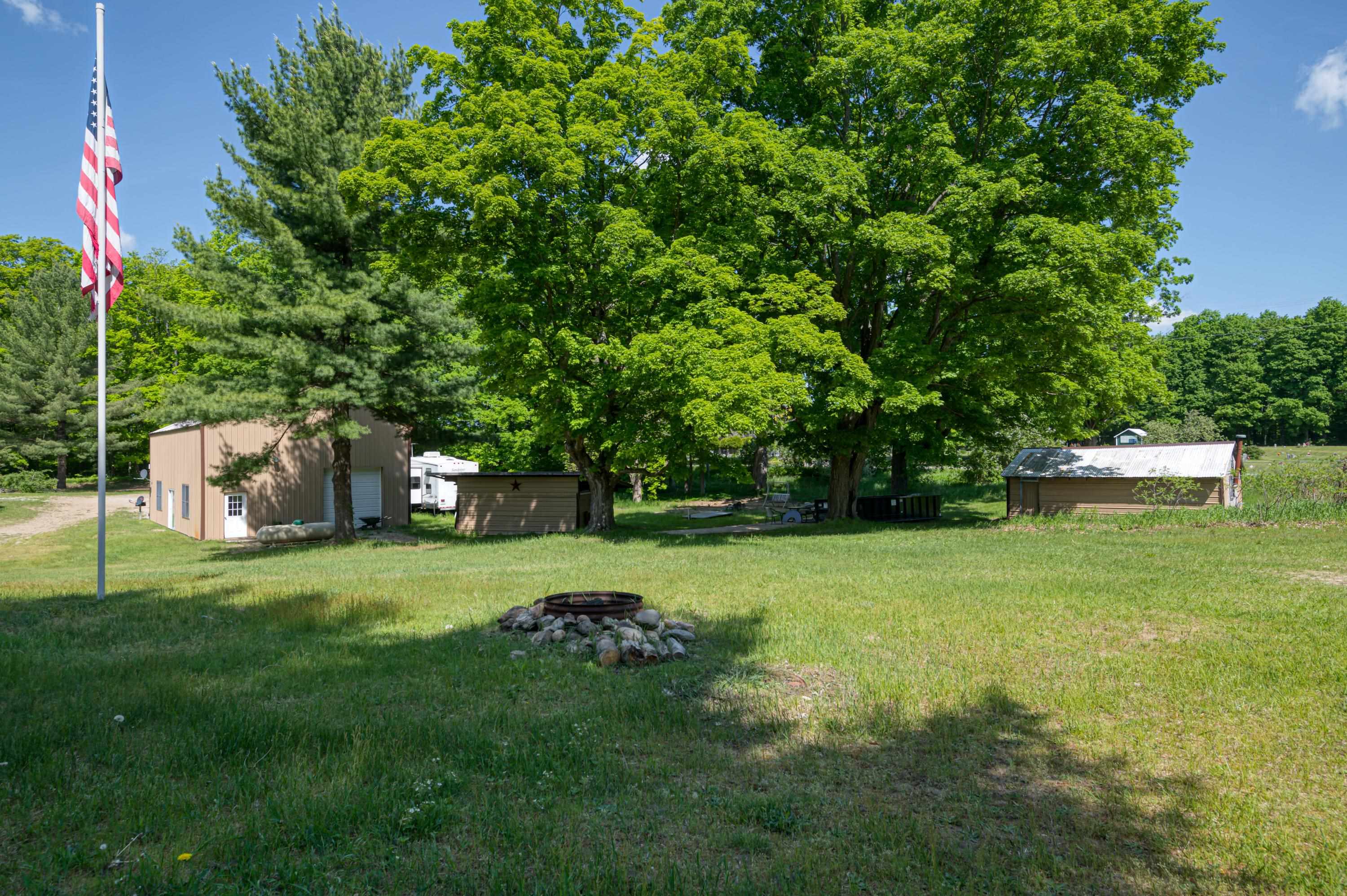 Photo 53 of 67 of 264 SE W Sharon Road house