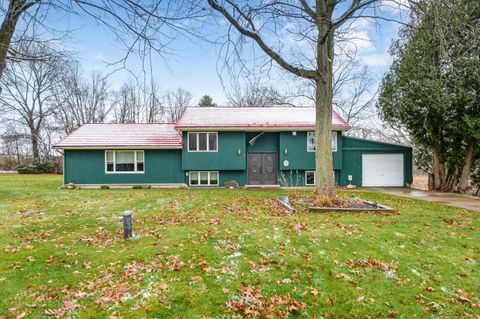 A home in Convis Twp