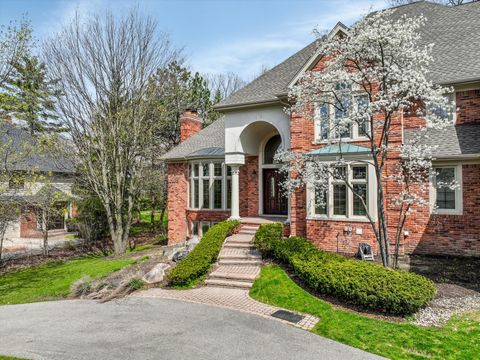 A home in Bloomfield Twp