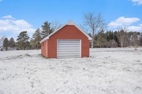 A home in Richfield Twp