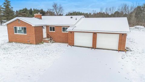 A home in Richfield Twp