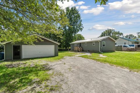 A home in Mt. Morris Twp