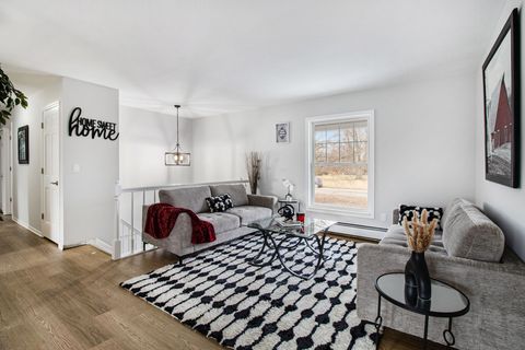 A home in GreenOakTownship_Livingston