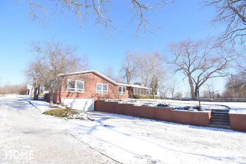 A home in Woodhull Twp