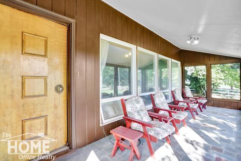 A home in Woodhull Twp