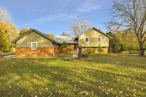 A home in West Bloomfield Twp