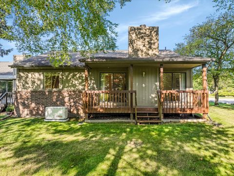 A home in Grosse Ile Twp