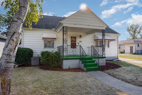 A home in Bay City