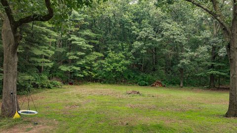 A home in Groveland Twp