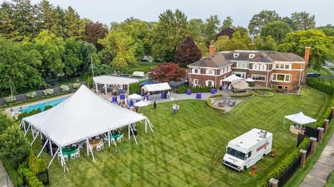 A home in Grosse Pointe Park