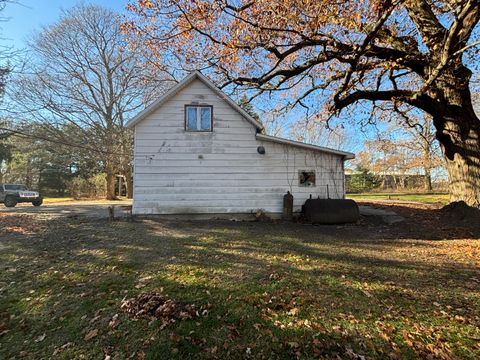 A home in Lincoln Twp