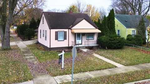 A home in Dearborn Heights