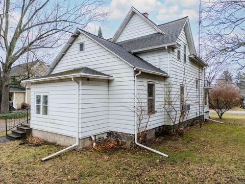 A home in Stockbridge Vlg