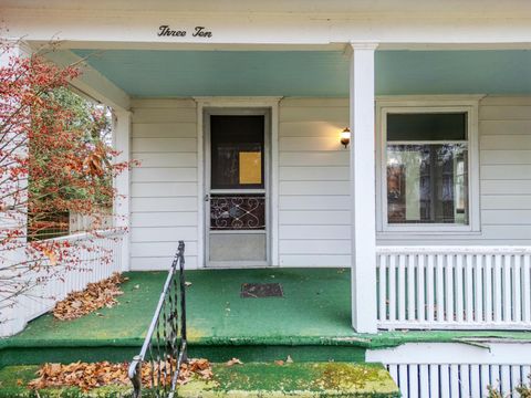 A home in Stockbridge Vlg