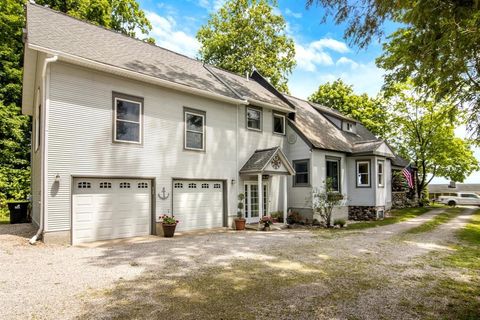 A home in Elmwood Twp