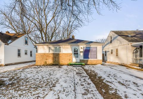 A home in Dearborn Heights