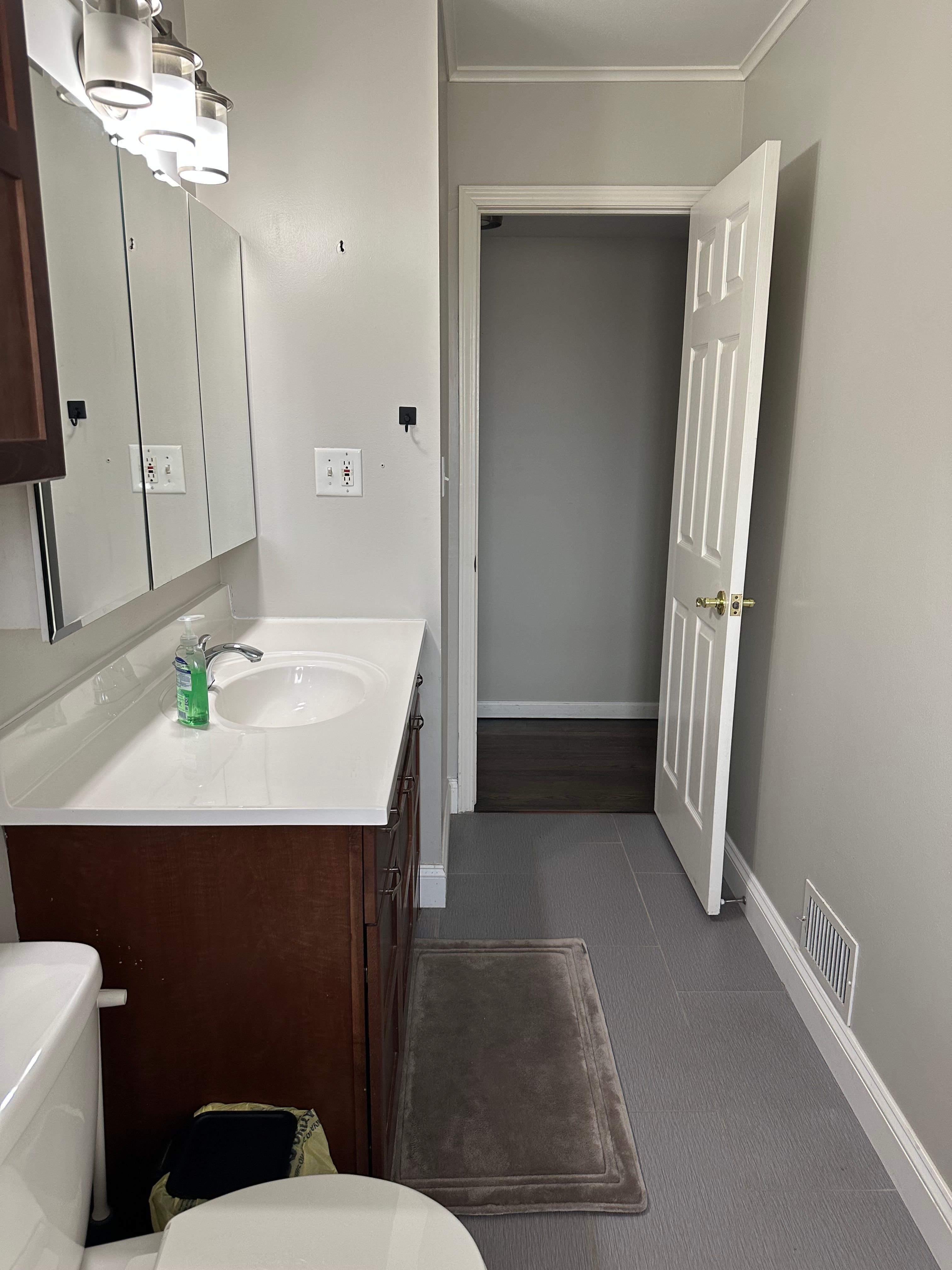 Pontiac, Michigan 48340, United States, 3 Bedrooms Bedrooms, ,1 BathroomBathrooms,Residential,Pending,88388