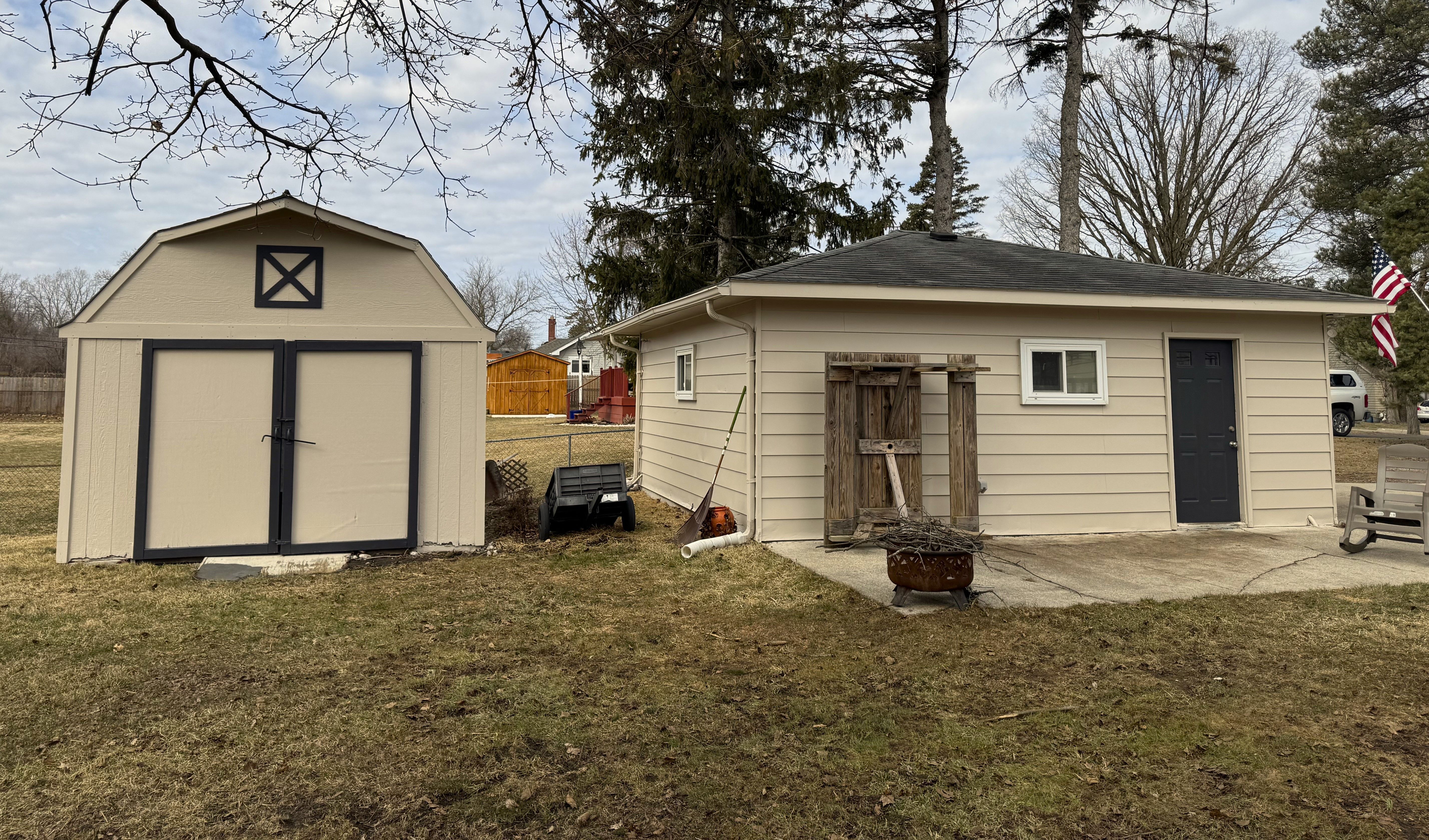 Pontiac, Michigan 48340, United States, 3 Bedrooms Bedrooms, ,1 BathroomBathrooms,Residential,Pending,88388