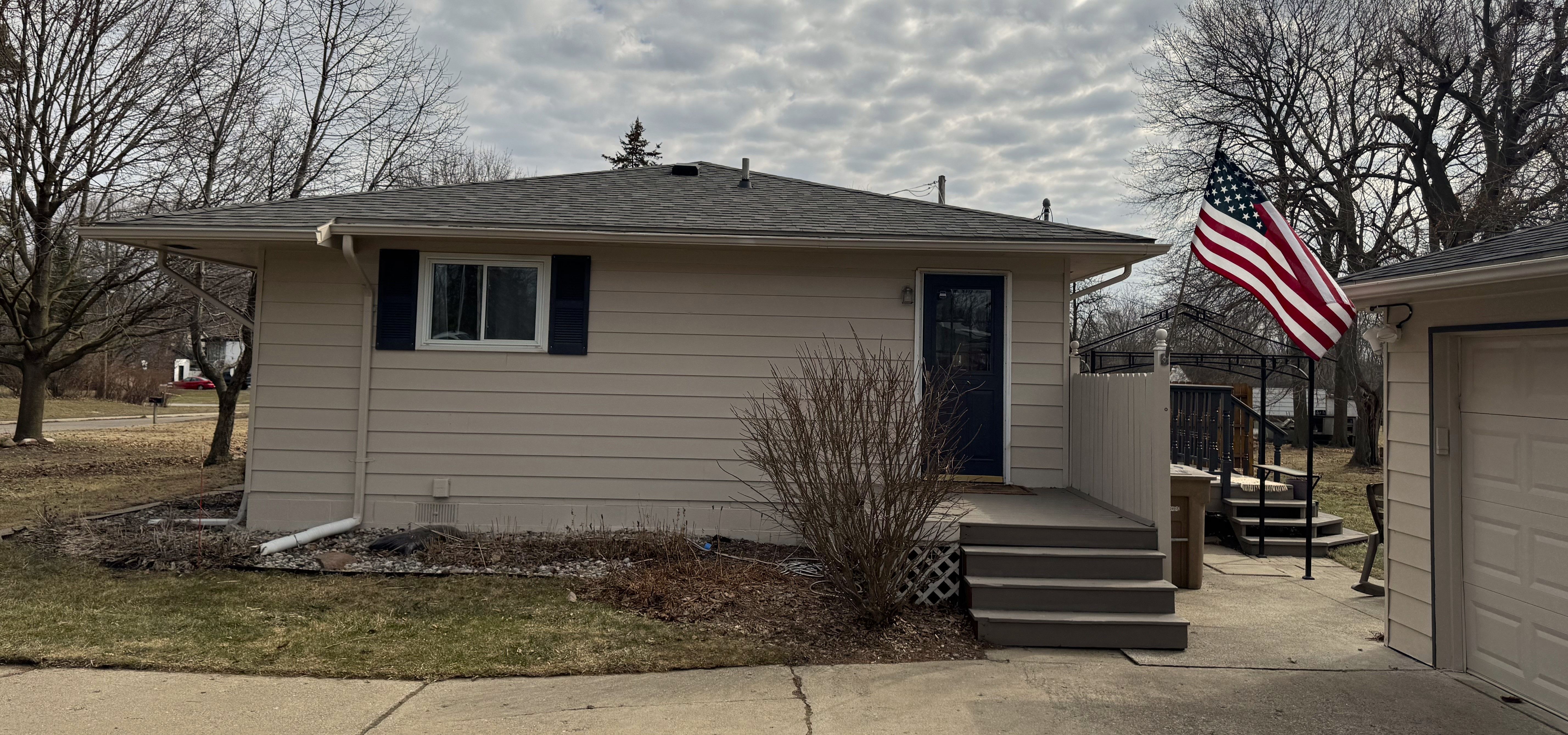 Pontiac, Michigan 48340, United States, 3 Bedrooms Bedrooms, ,1 BathroomBathrooms,Residential,Pending,88388