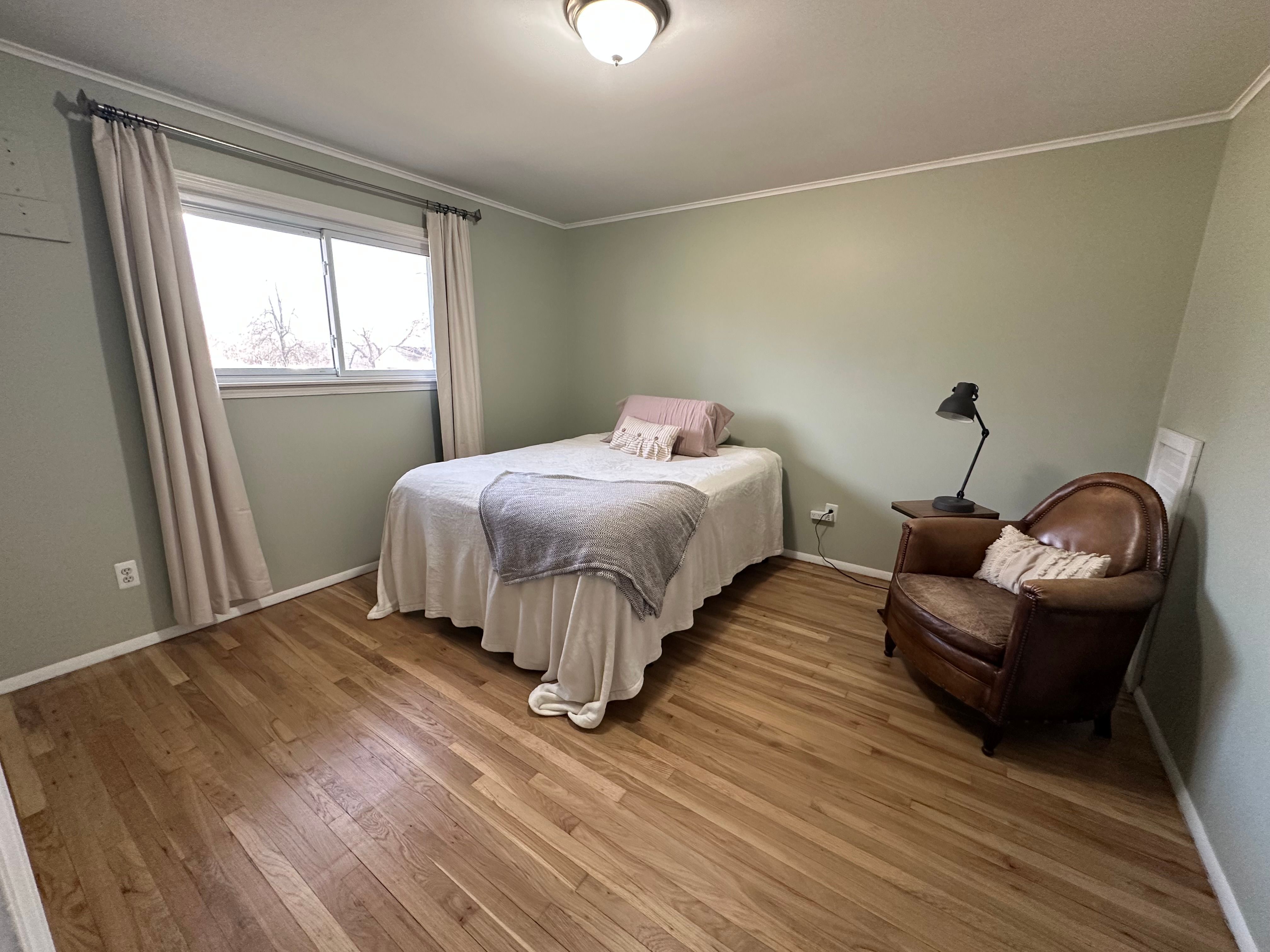 Pontiac, Michigan 48340, United States, 3 Bedrooms Bedrooms, ,1 BathroomBathrooms,Residential,Pending,88388