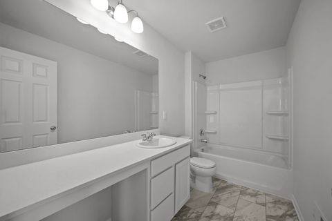 A home in WhiteLakeCharterTownship_Oakland