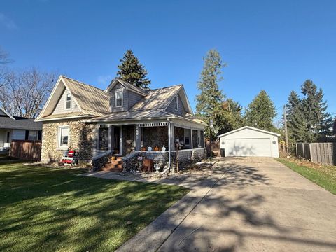 A home in Deckerville Vlg