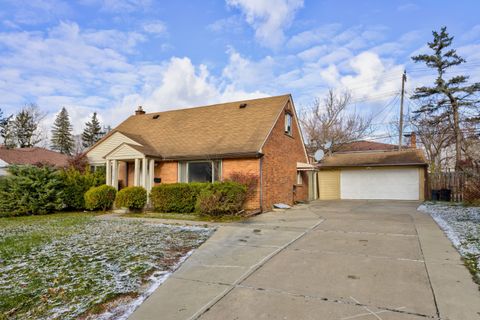 A home in Dearborn Heights