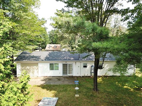 A home in Richfield Twp