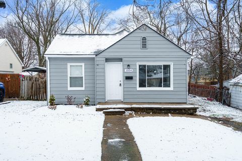 A home in Waterford Twp