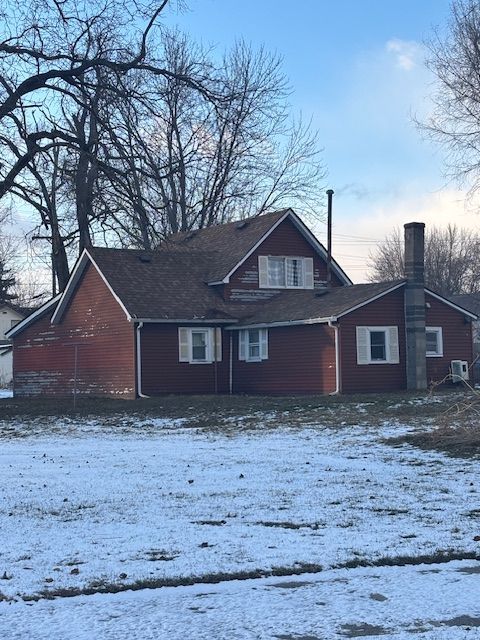 A home in Van Buren Twp