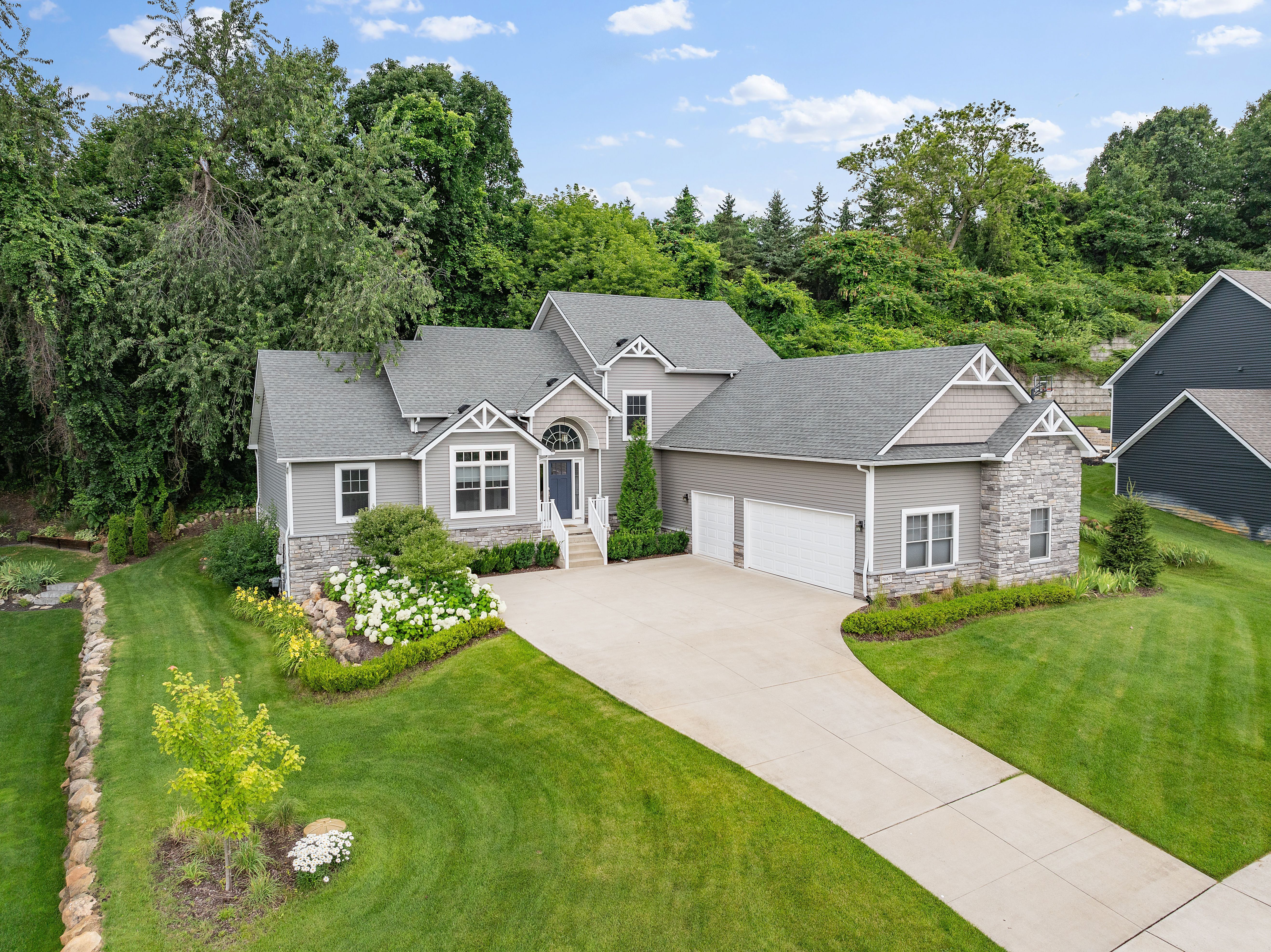 View Brighton Twp, MI 48114 house