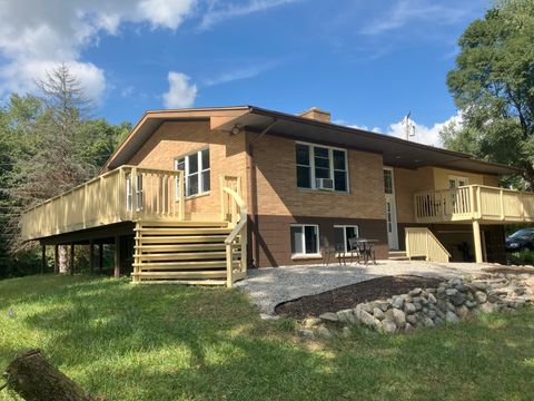 A home in Oakland Twp