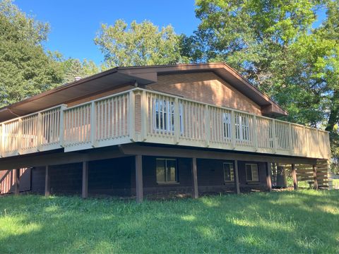 A home in Oakland Twp