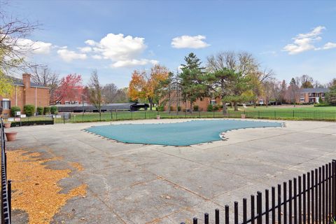 A home in Bloomfield Twp