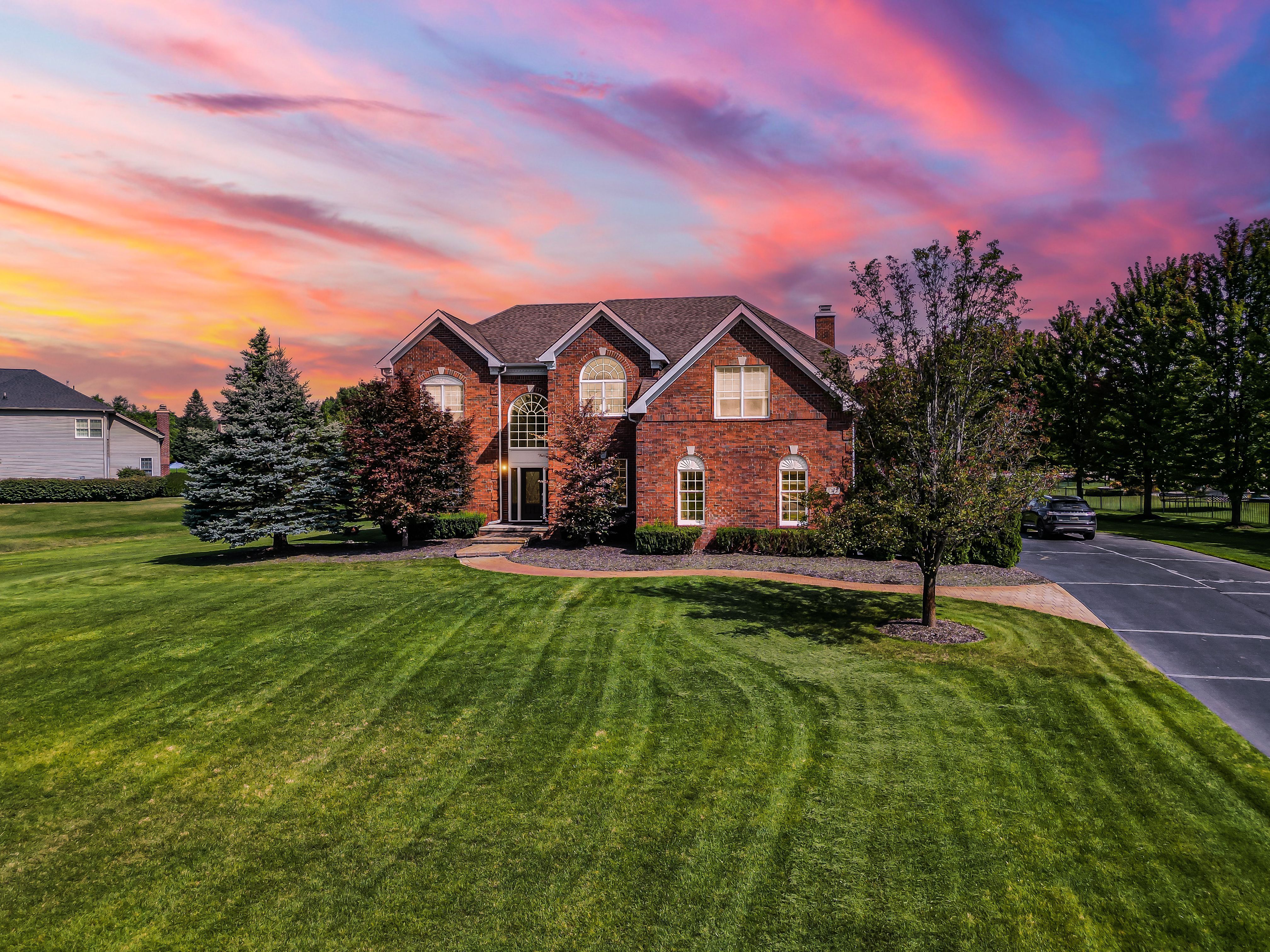 View Milford Twp, MI 48380 house
